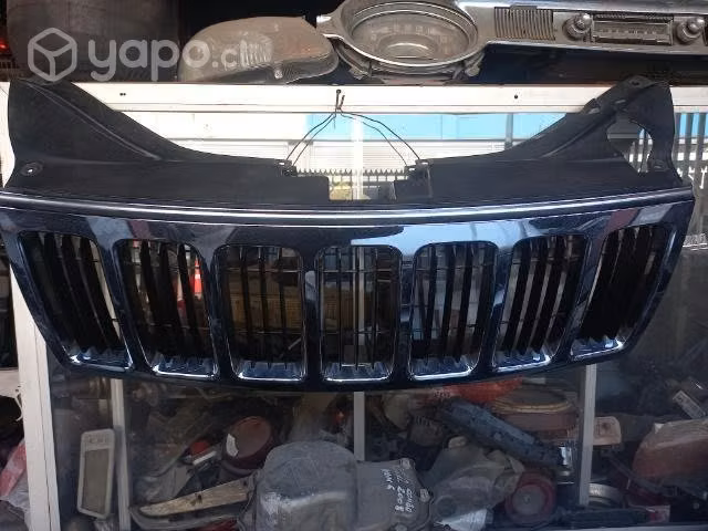 Máscara Dodge Gran Cherokee 2005