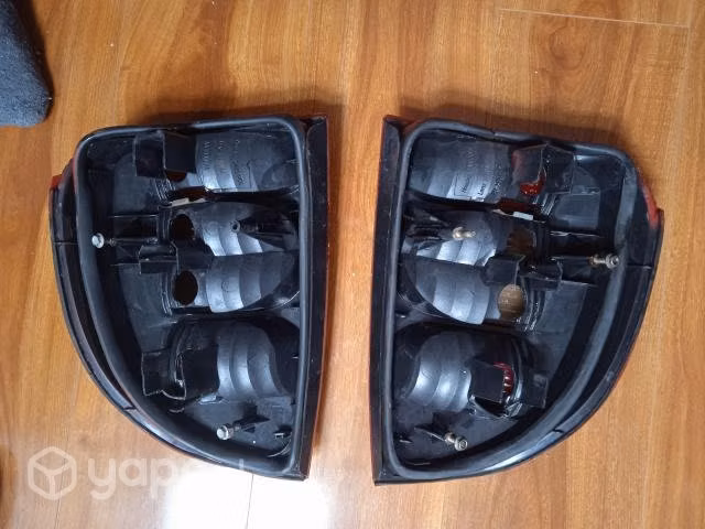 Farol trasero usado Chevrolet Corsa extra 1.6 2008