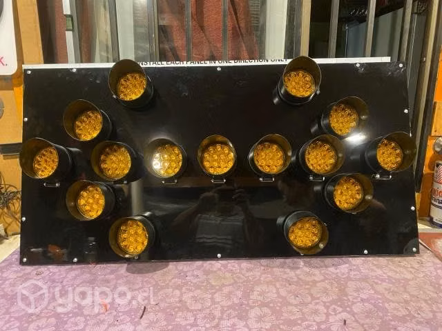 Panel flecha para vehículos de emergencia