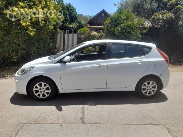Hyundai accent 2014