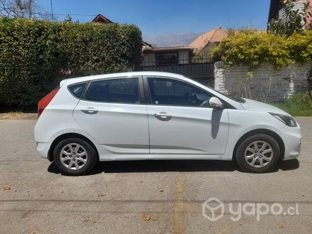 Hyundai accent 2014