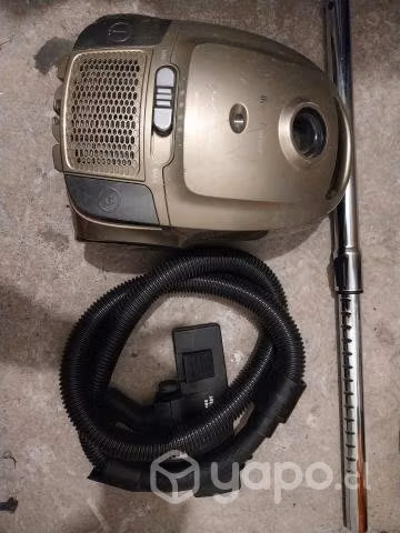 Aspitadora Ursus Troter silent power tecnick 3 L