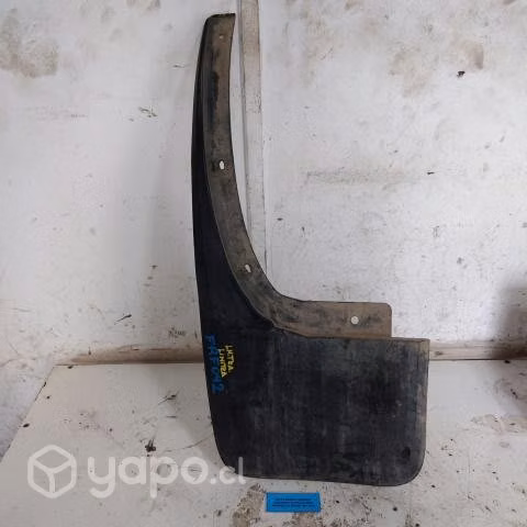 Bota barro trasero izq Ford Ranger 3.2 4x4 2020