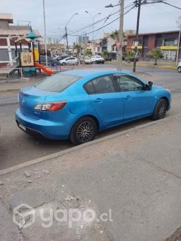 Impecable Mazda axela