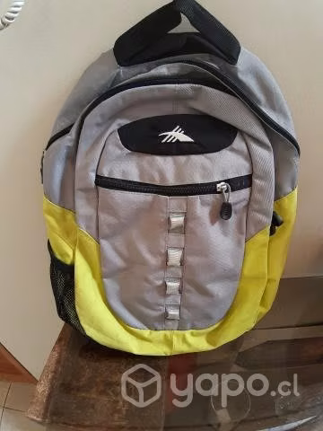 Mochila nueva marca high sierra