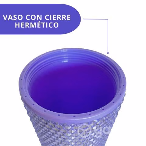 Vaso Morado Oscuro Térmico LED tipoStarBuck 710ML