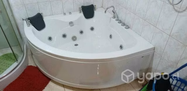 Sauna y jacuzzi como nuevos