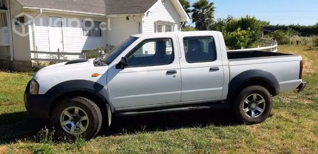 Nissan Terrano 4×4, 2013, 100.000 km - Imagen 4