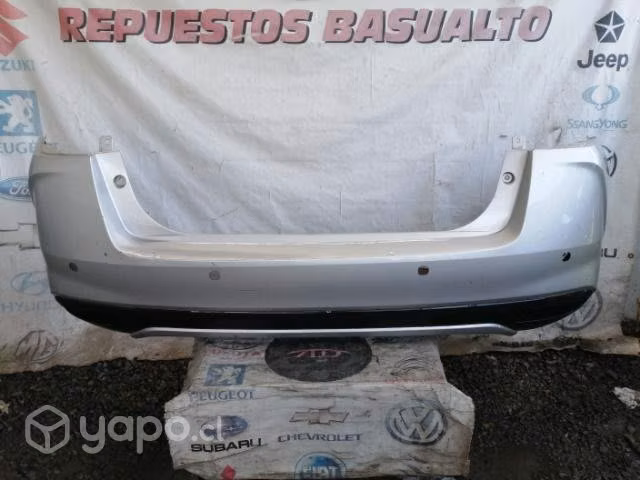 Parachoque trasero nissan versa 20-22 original