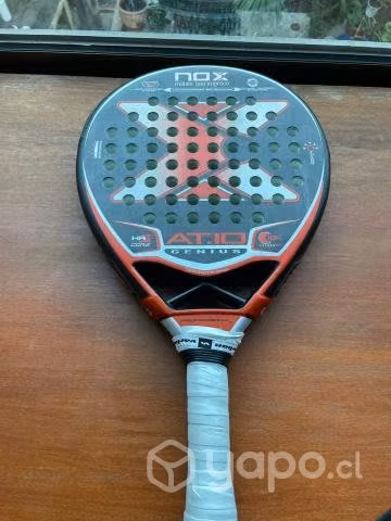 Pala de padel NOX AT10 18K 2022