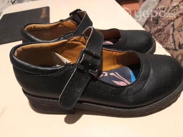 Zapatos colegio