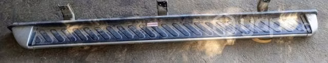 Pisadera Izquierda (NNF013) Nissan NP300 2.3 4x4 M