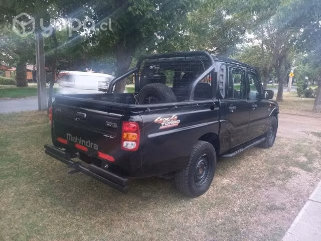 Mahindra pick up 2016