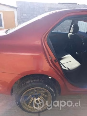 Se vende toyota yaris