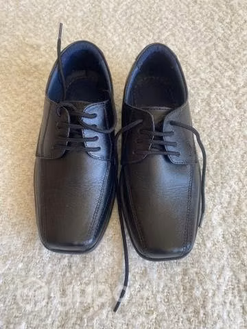 Traje zapatos y humita para niño azul marino