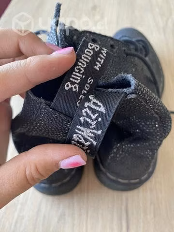 Bototos Drmartens talla 37 brillo - Imagen 3