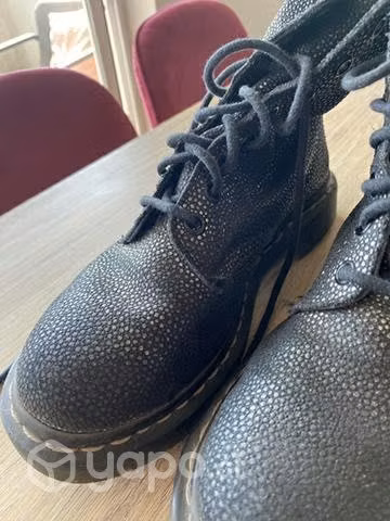 Bototos Drmartens talla 37 brillo - Imagen 5