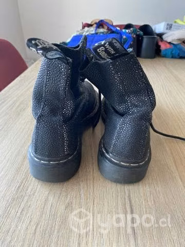 Bototos Drmartens talla 37 brillo - Imagen 2