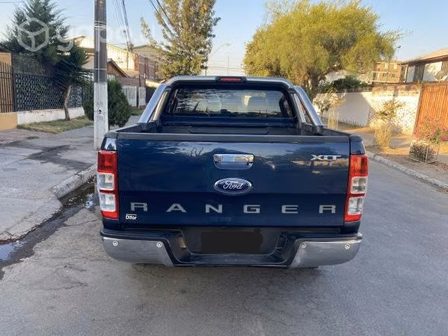 Venta Ford Ranger 4x2 XLT Diesel 3.2 2014