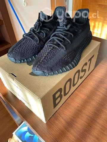 Yeezy 350 V2 ónix