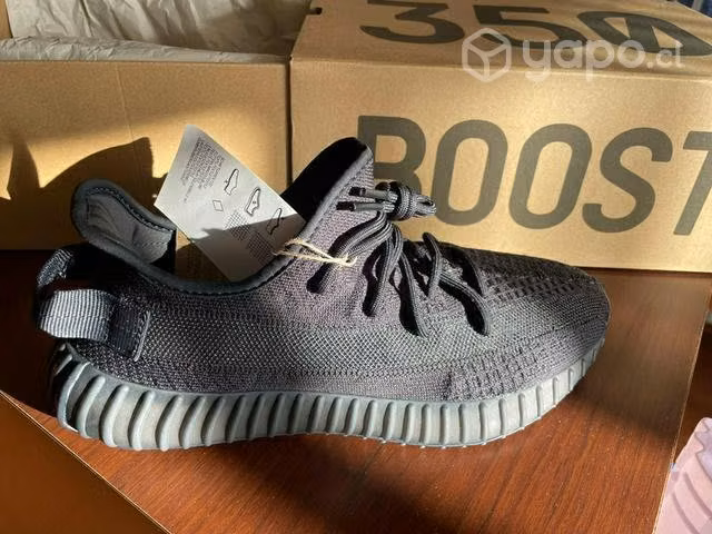 Yeezy 350 V2 ónix