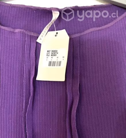 Polera Corta Entallada Marca PCFK Talla M lila