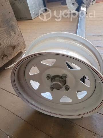 Eje de torsion 850k con 3 llantas aro 14 . 4x100