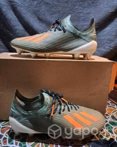 Zapatos de futbol profesionales