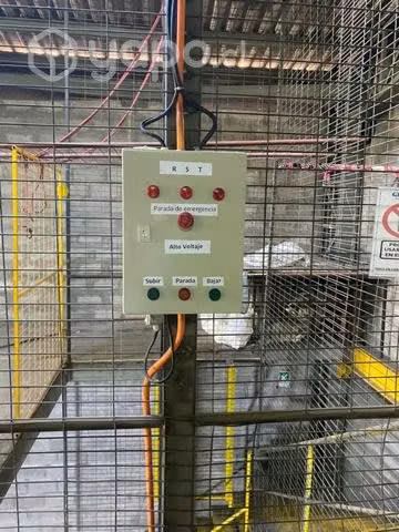ROQFER Ofrece servicio de instalación electrica