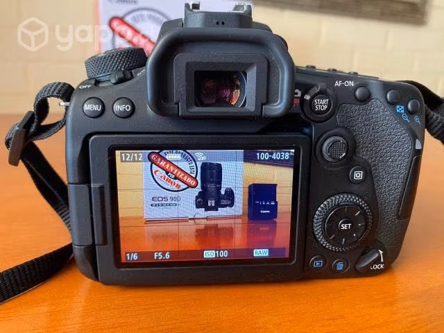 Canon EOS 90D c/Lente 18-135mm