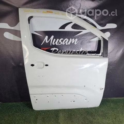 Puerta delantera derecha peugeot partner hdi 2018