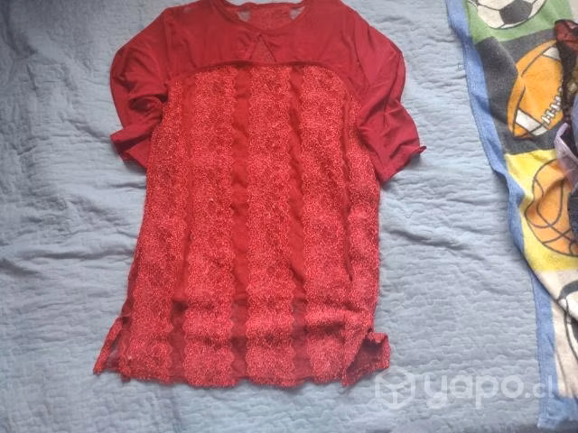 Se vende lote de ropa nueva para mujer conversable