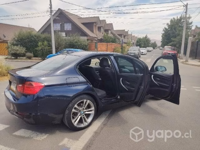 Permuto bmw 320i por camioneta 4x4