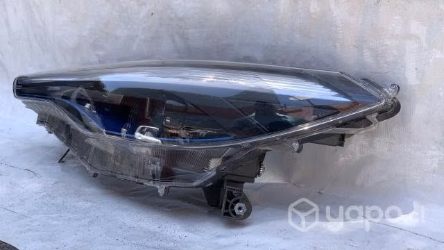 Optico izquierdo Toyota Corolla Cross