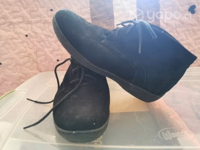 Zapatos y zapatilla
