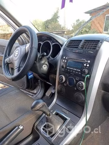 Suzuki grand vitara 2011