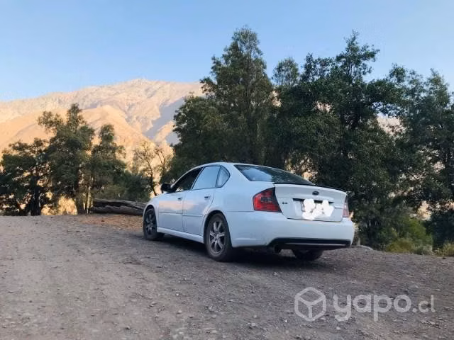 Vendo Subaru Legacy