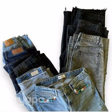 Jeans ZARA y SHEIN