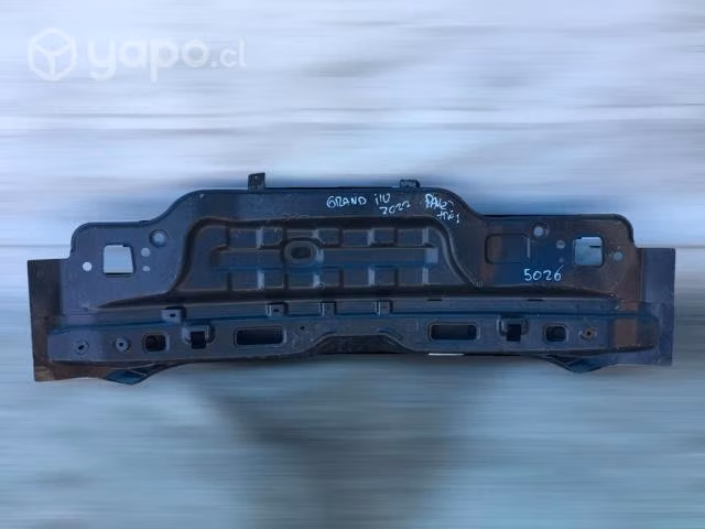 Panel trasero hyundai grand i10 2022