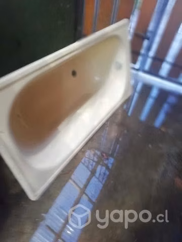Tina de baño en buen estado