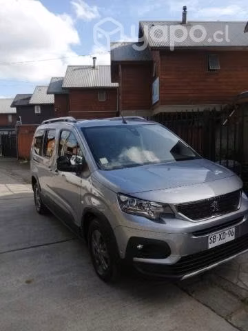 Peugeot Rifter año 2022 Diésel 20k/L