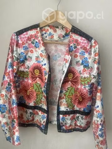 Vendo chaqueta y blusa