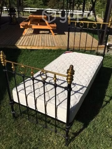 Cama de bronce