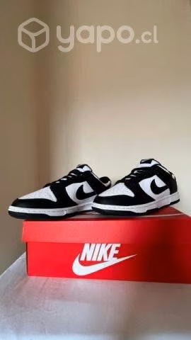 Nike panda
