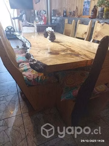 Comedor rústico con 8 sillas pino radiata