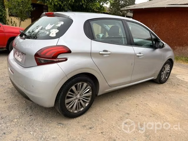 Peugeot 208 active MT - Imagen 3