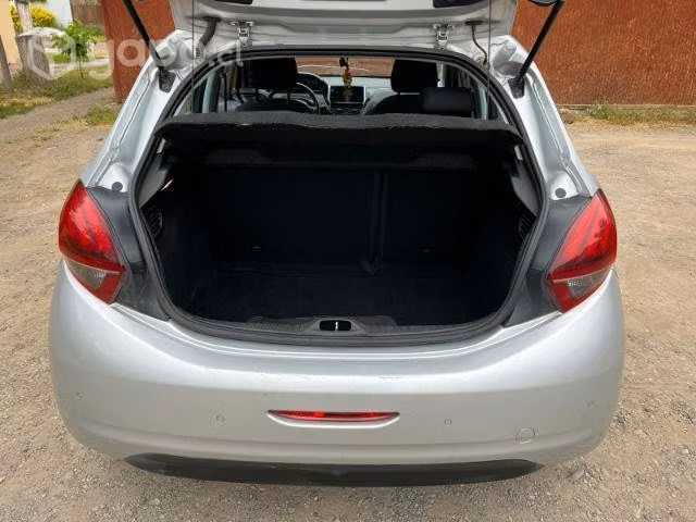 Peugeot 208 active MT - Imagen 6
