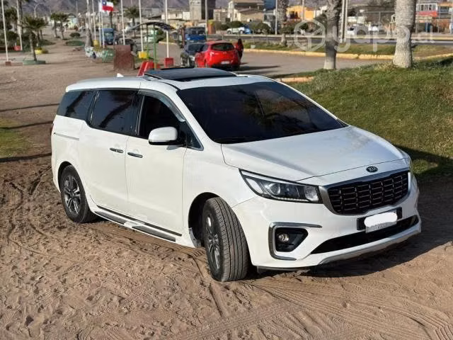 Kia motors carnival 2019