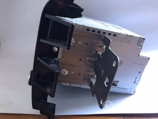 Radio Nissan NP300