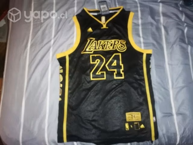 Poleras nuevas de basketball